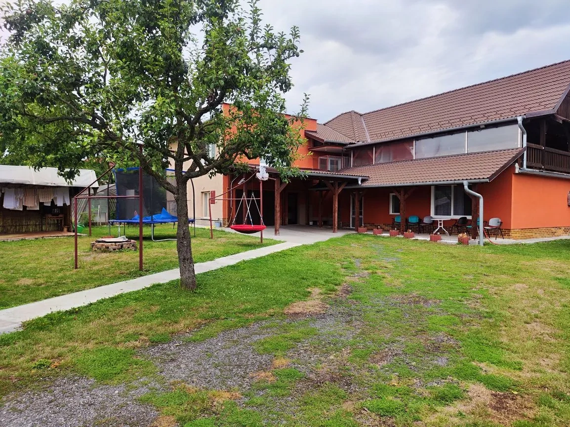 Priestranný rodinný dom - 2