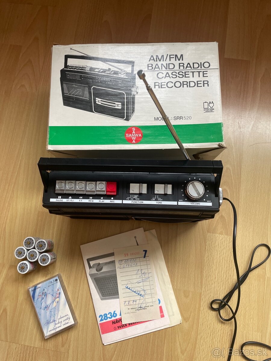 Rádiomagnetofón retro - 2