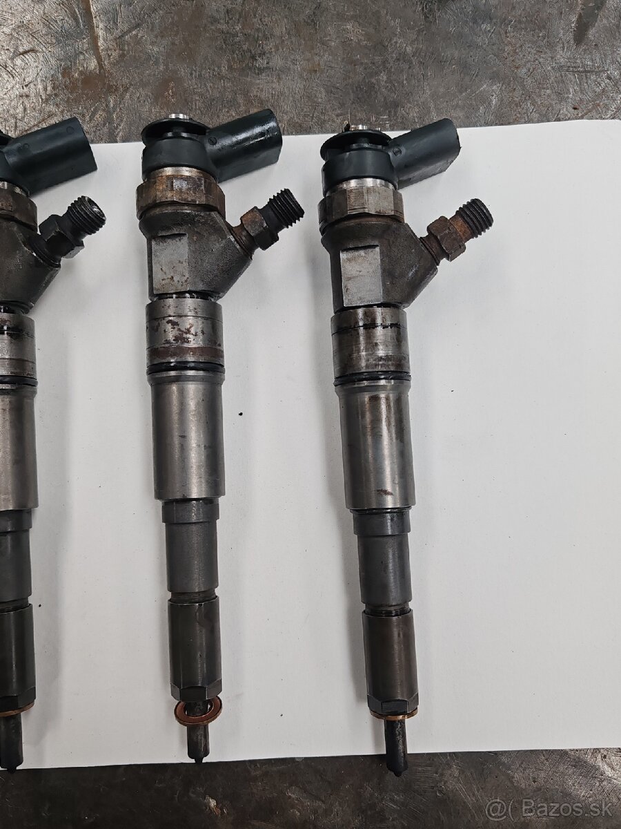 7789661 BMW vstrekovače 2.0, 3.0 D - 2