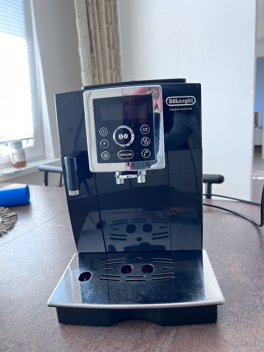 Predám automatický kávovar DeLonghi - 2