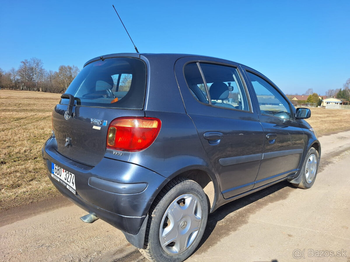 Toyota Yaris 1.0 - 2