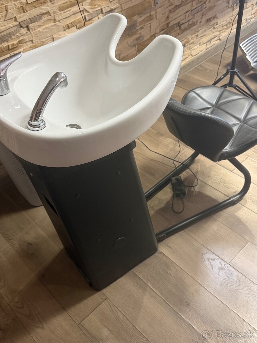 Kadernícke umývadlo - 2