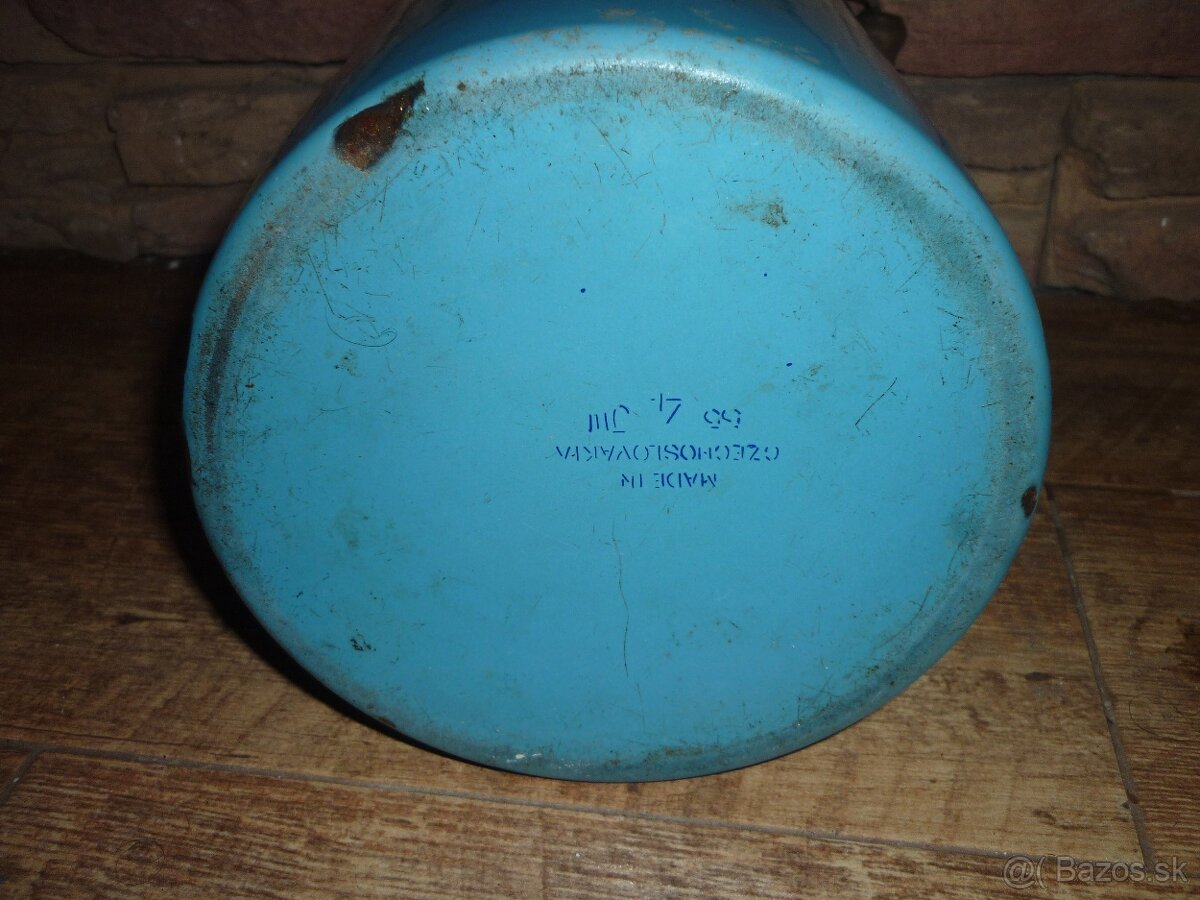 Smaltovaná konvička - 2