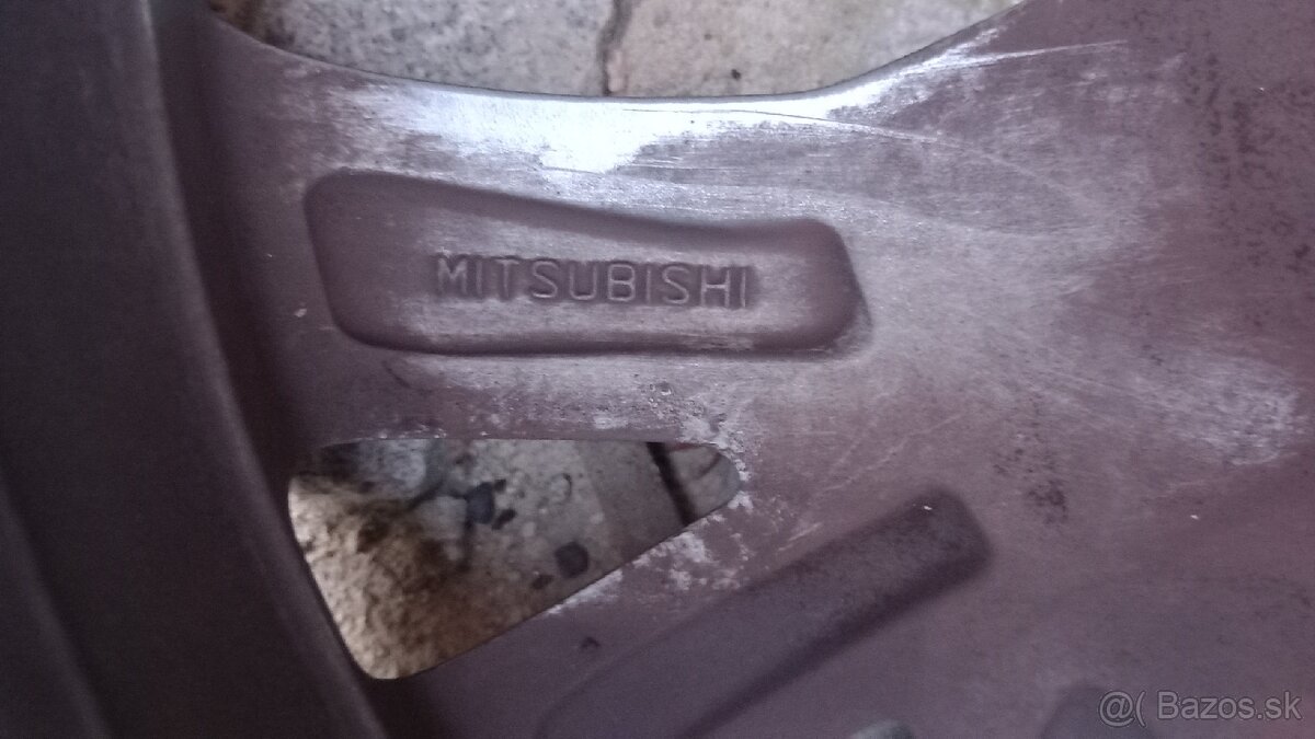 Disky Mitsubishi 18 x 7J ET38 5x114,3 - 2