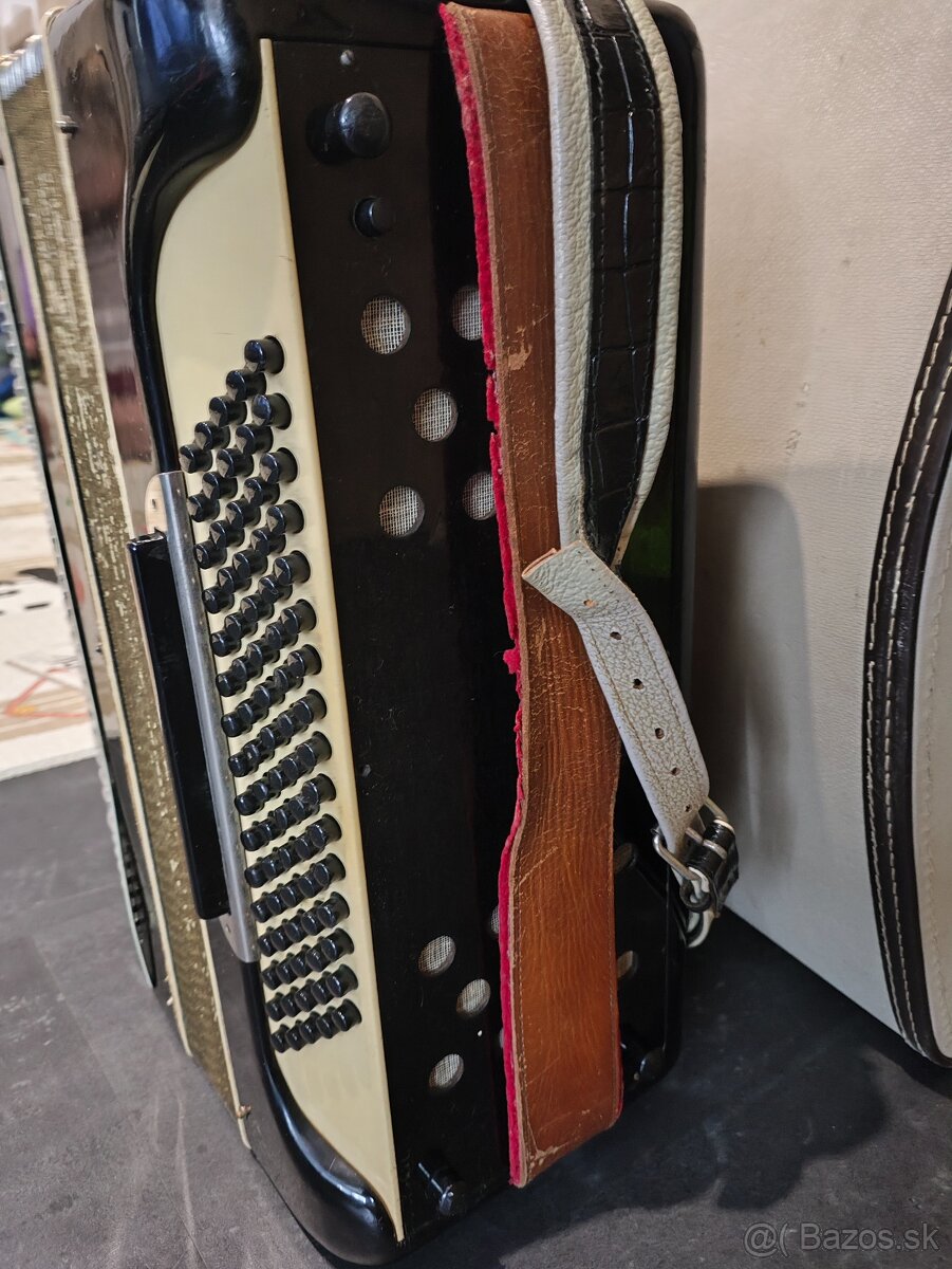 Klávesový akordeón harmonika - 2