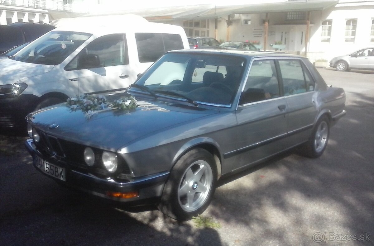 BMW E28 524D - 2