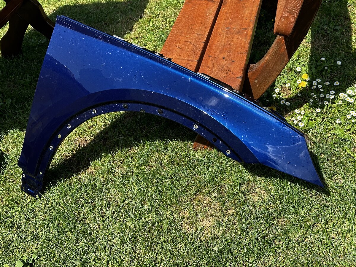 Pravy predny blatnik Audi Q5 / SQ5 80A821106A - 2