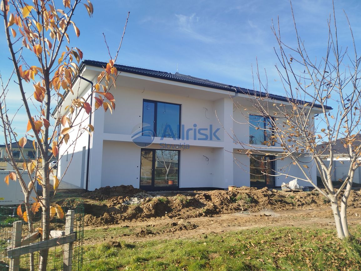 Moderný 3. izb byt s pozemkom na Red Oak Village - Marhuľová - 2