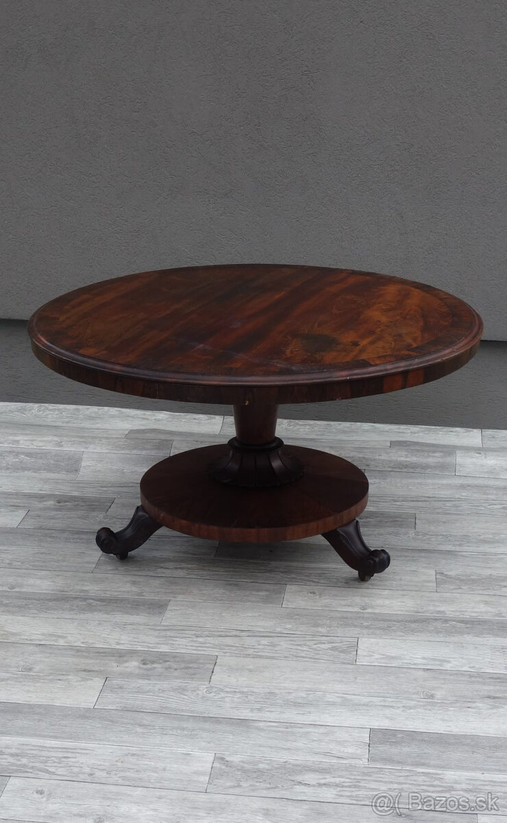 Stôl okrúhly – jedálenský. - 2
