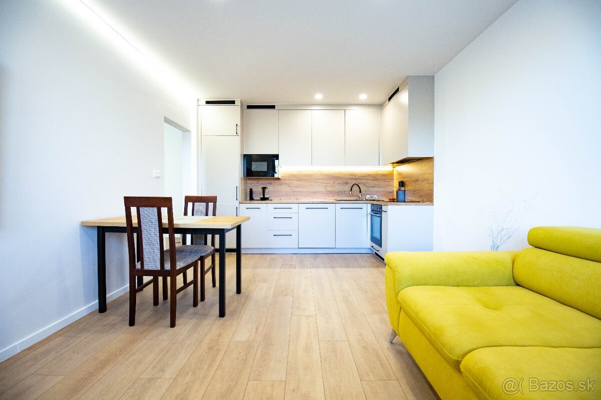 4-izb.byt na BUČIANSKEJ ul. v TRNAVE, 75 m2, balkón - 2