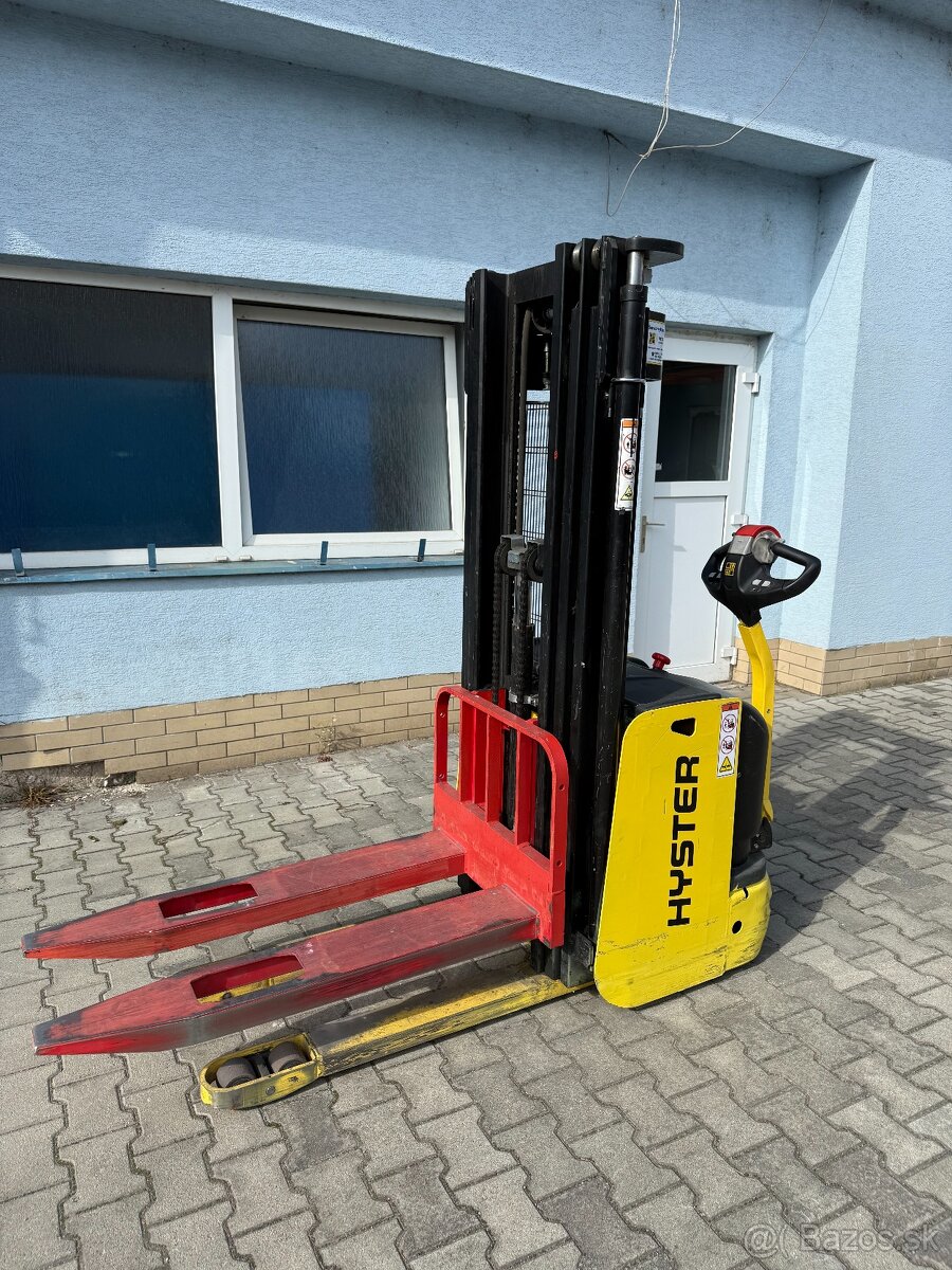 Ručný vysokozdvižný vozík Hyster S1.2AC 2014 triplex 3.8m - 2