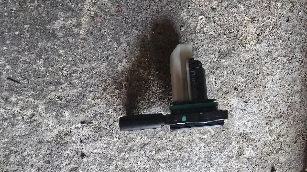 Bmw e90 330i váha vzduchu - 2