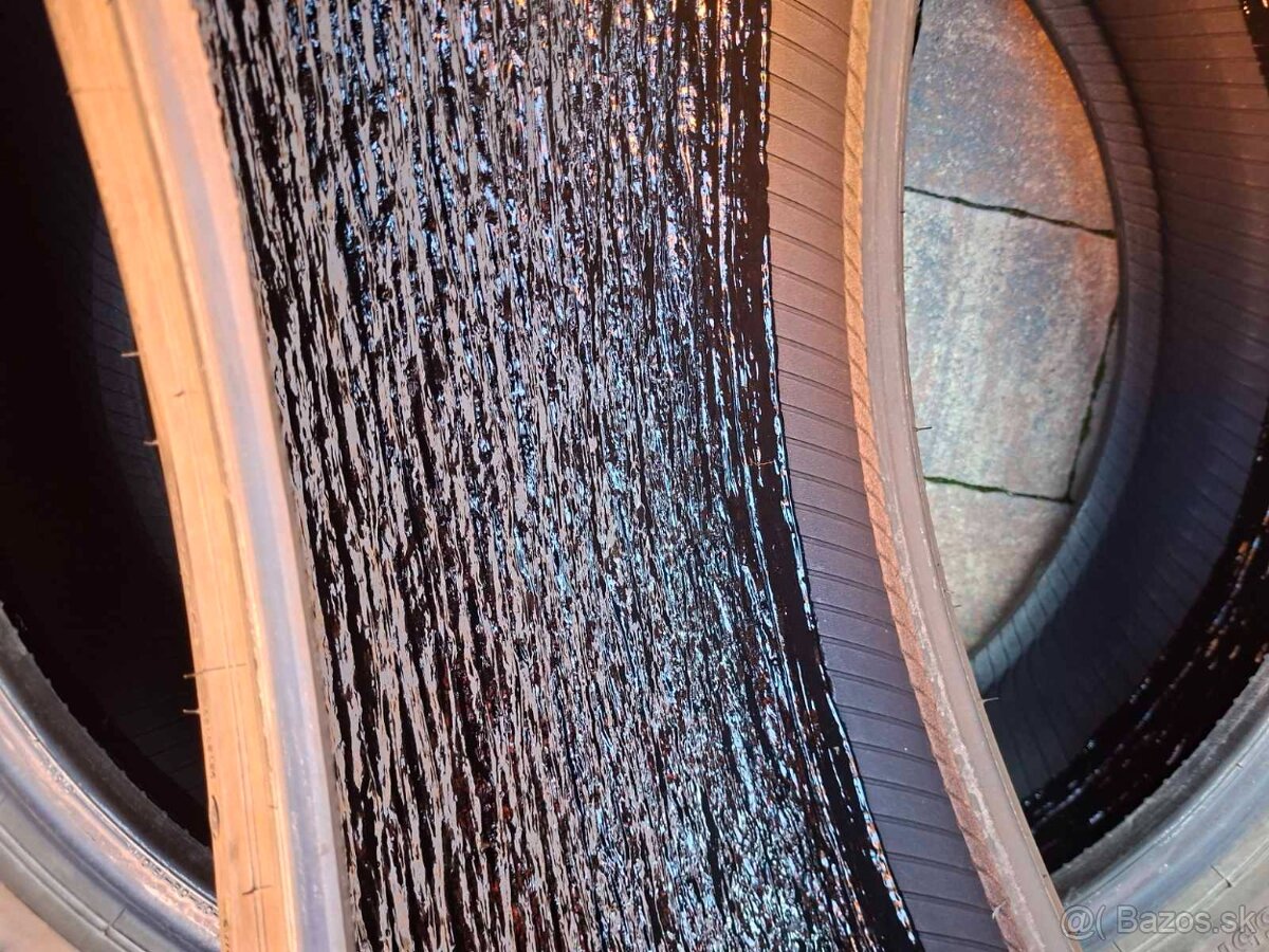 Zimné pneu Bridgestone 235/55/19 101T - 2