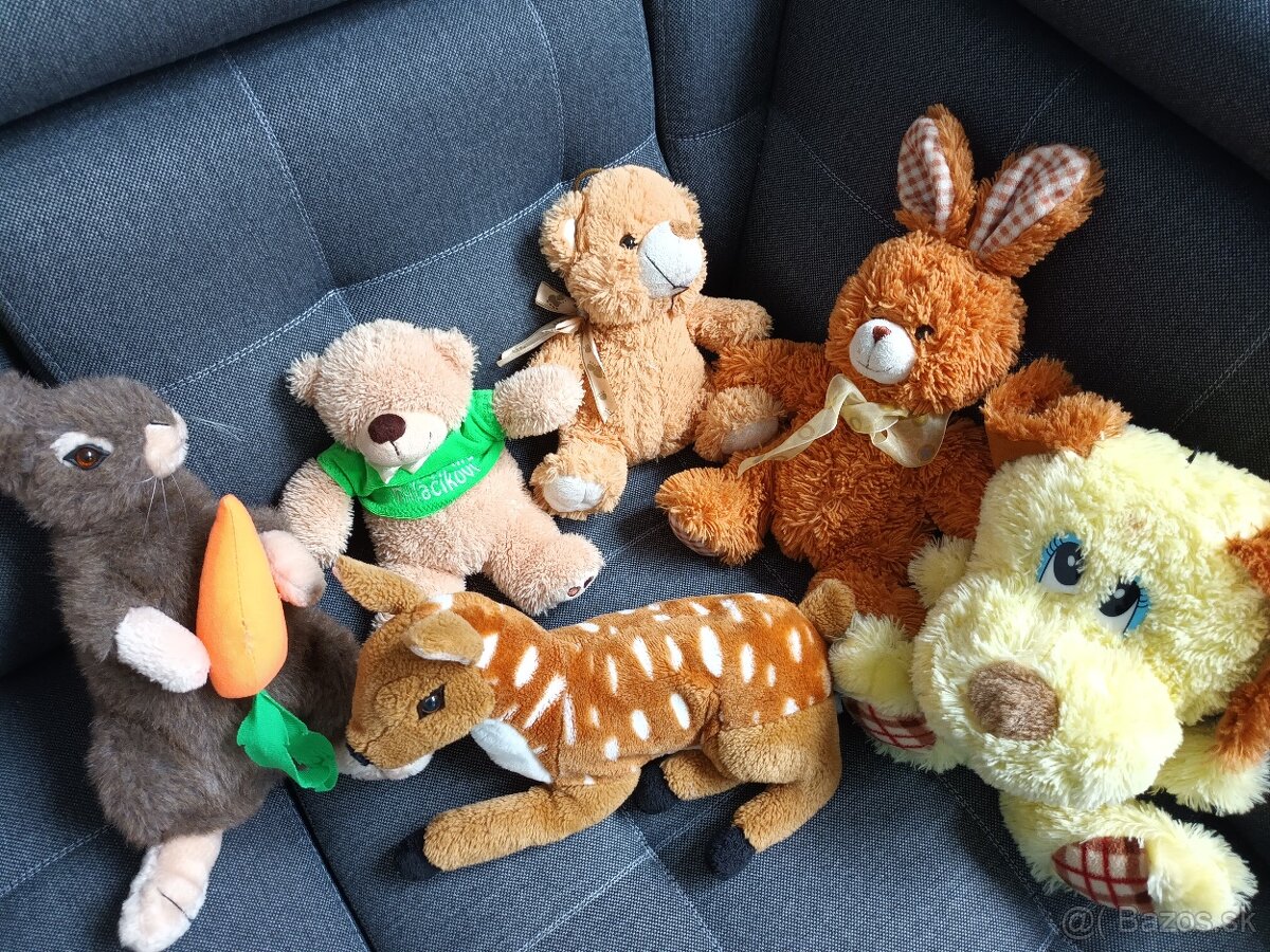 Predam velke plysaky 2,50e kus - 2