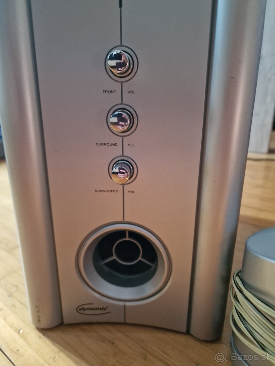 Predám subwoofer a repro k domácemu kinu - 2