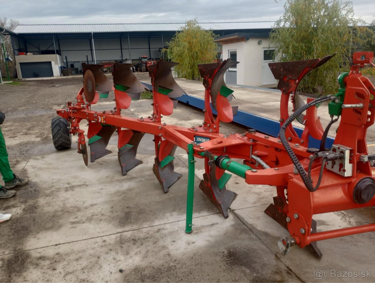 Pluh 5 radličny otočný AGRO-MASZ - 2
