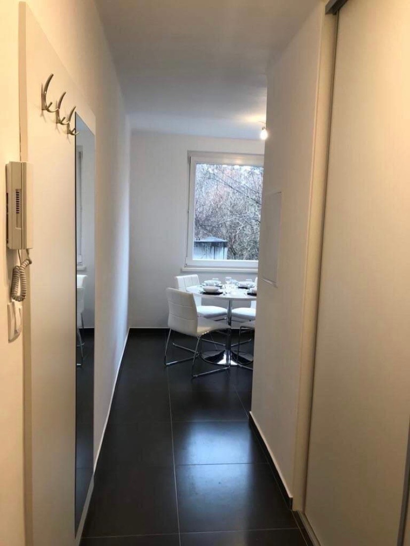 Na prenájom: 2-izbový byt - 2