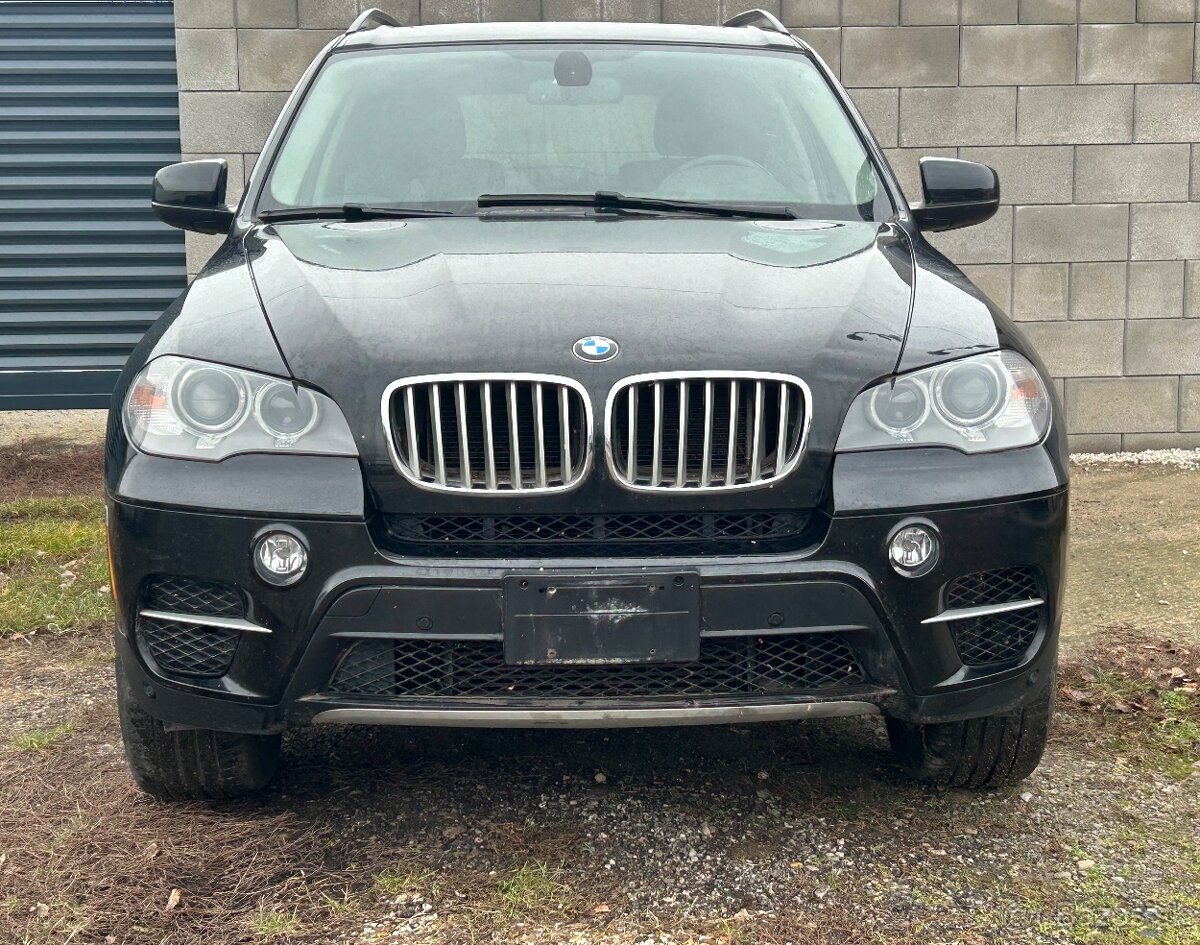 ROZPREDÁME BMW X5 E70 3,5sd 210kw 2011 - 2