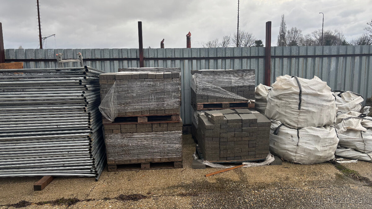 Použitá zámková dlažba - 2