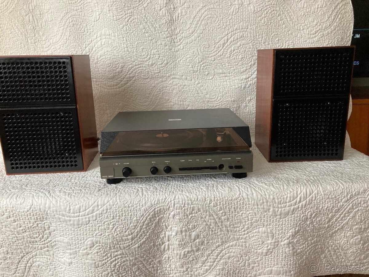 ZREPASOVANÝ gramofón TESLA NZC 300 - 2