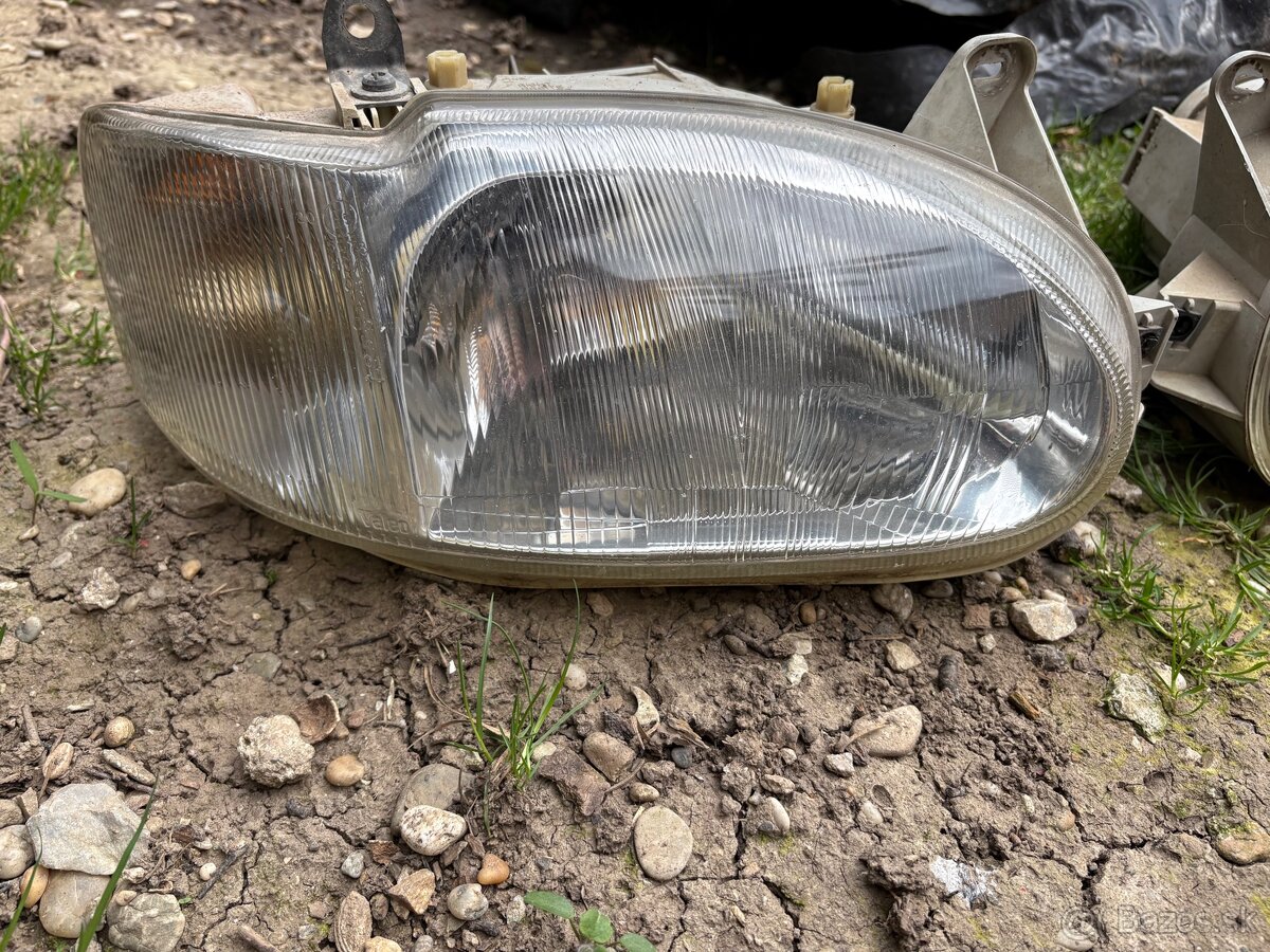 Originalne svetlá Ford Escort - 2