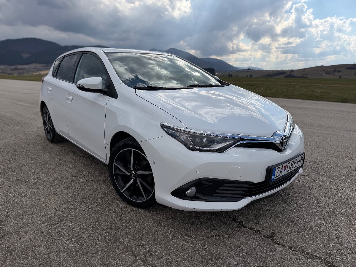 Toyota Auris 1.6 benzín 97kW Active Trend Plus - 2