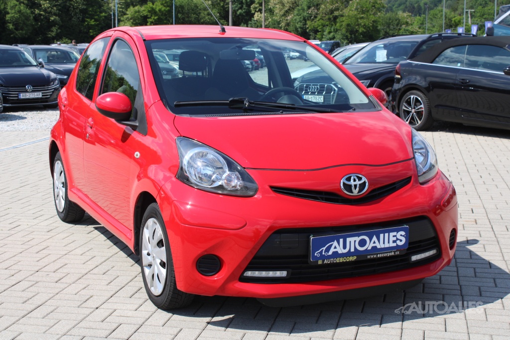 Toyota Aygo 1,0 i 50 kW - 2
