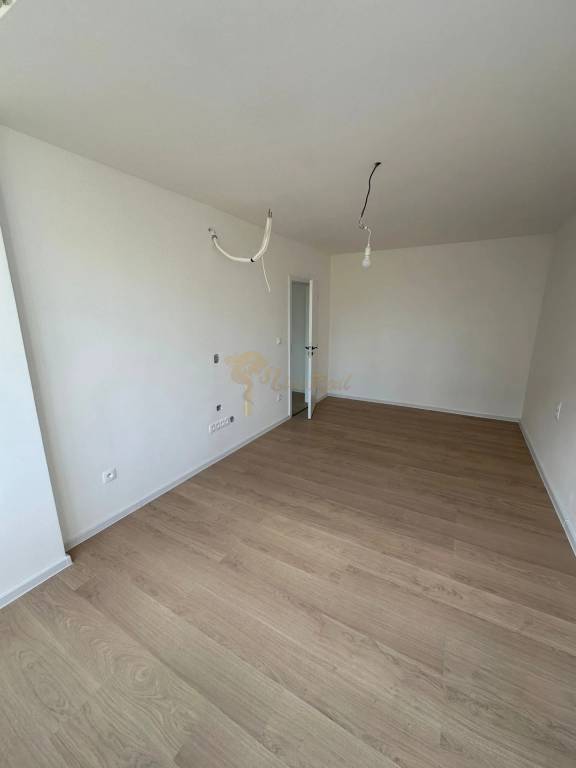 zrekonštruovaný 2-izb. byt, Komárnická, Ružinov, 3.p./9, bal - 2