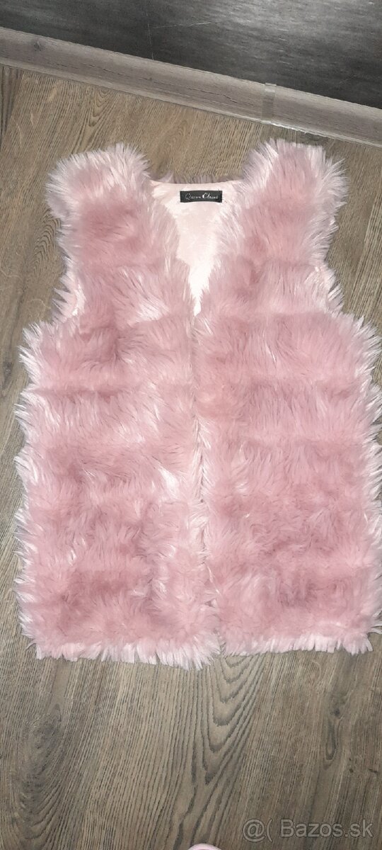 Rôzne dámske oblečenie - 2