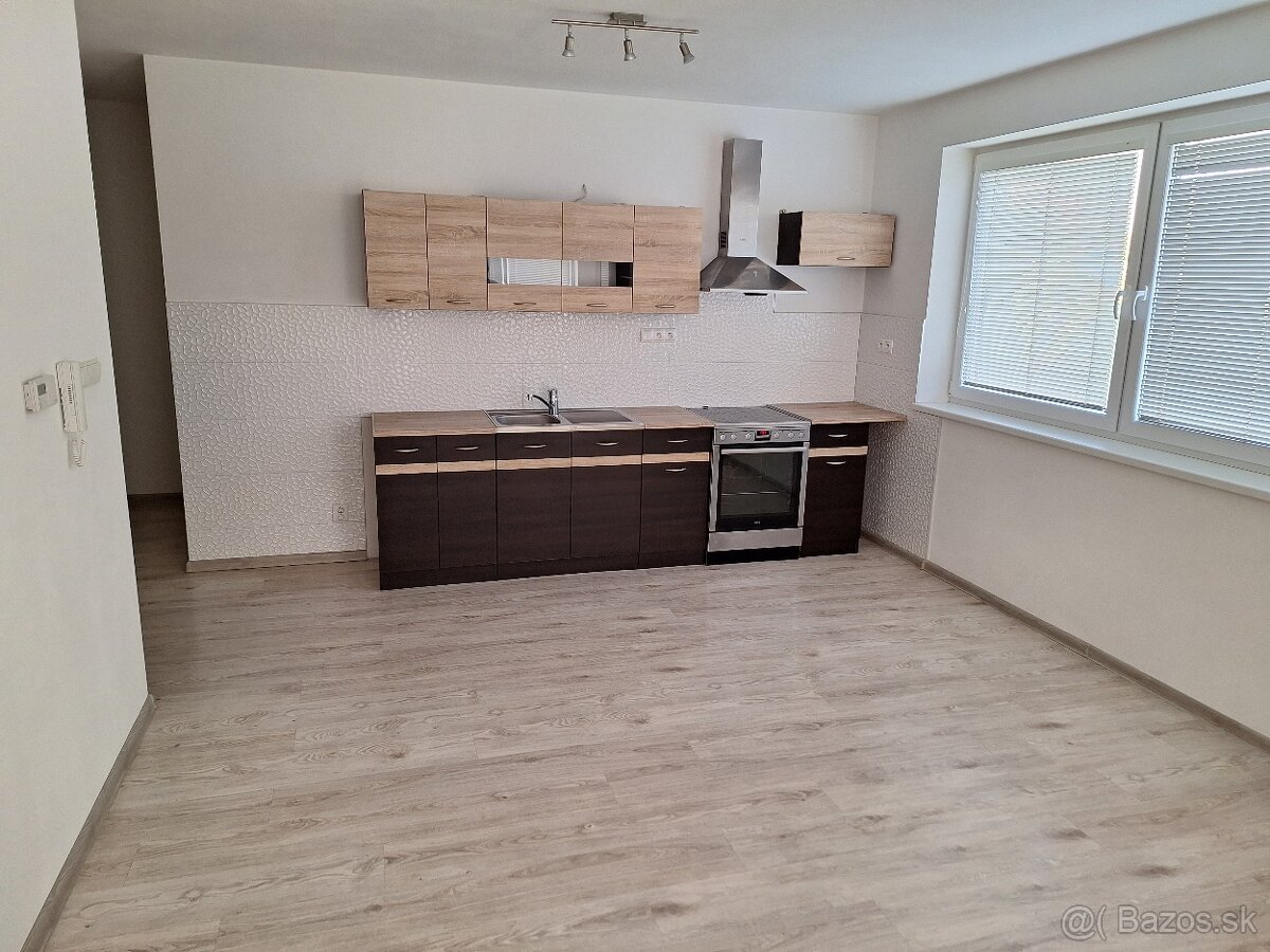 Prenájom 2-izbového bytu Malacky - 2