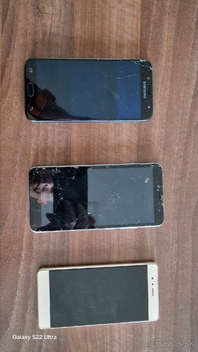 Telefóny na náhradné diely - 2