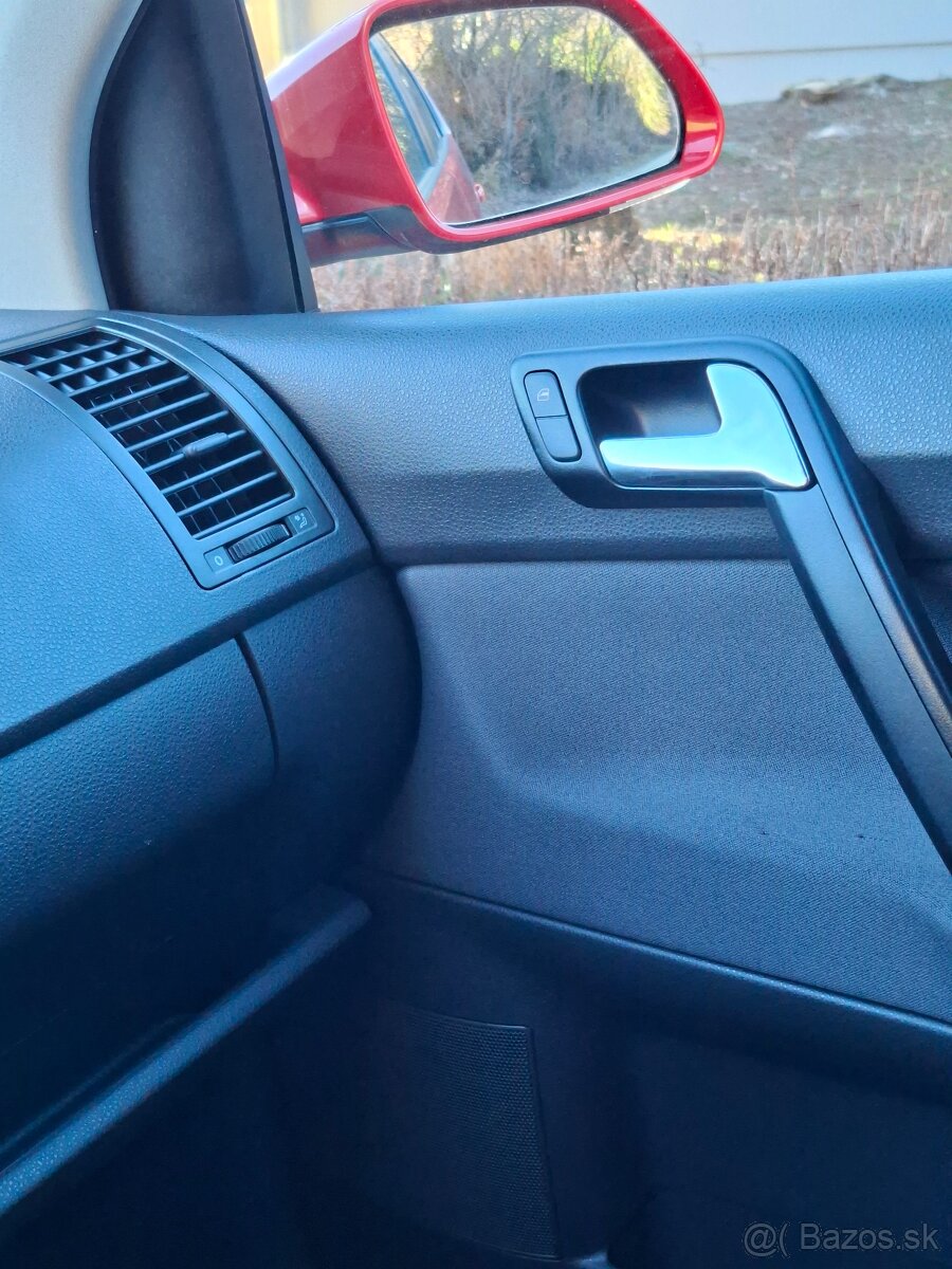 Predám Vw polo 1,2htp naj.73000km - 2