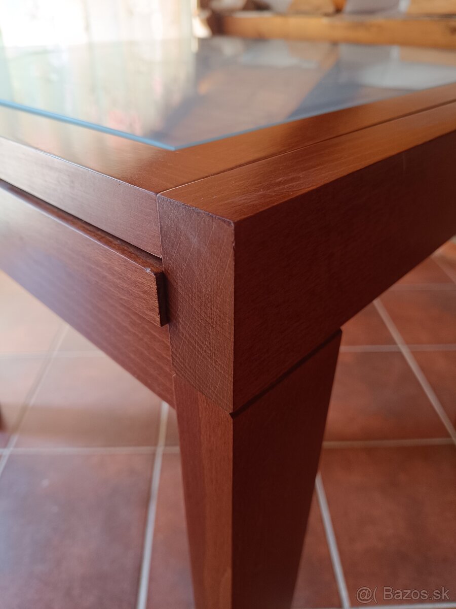 Roztahovaci stol - 2