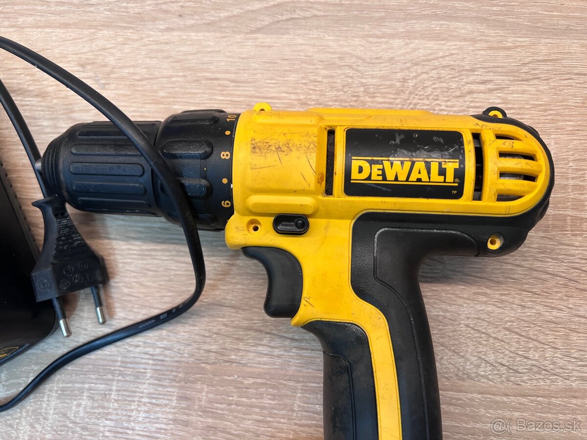 Dewalt vrtačka DC740 celý set - 2