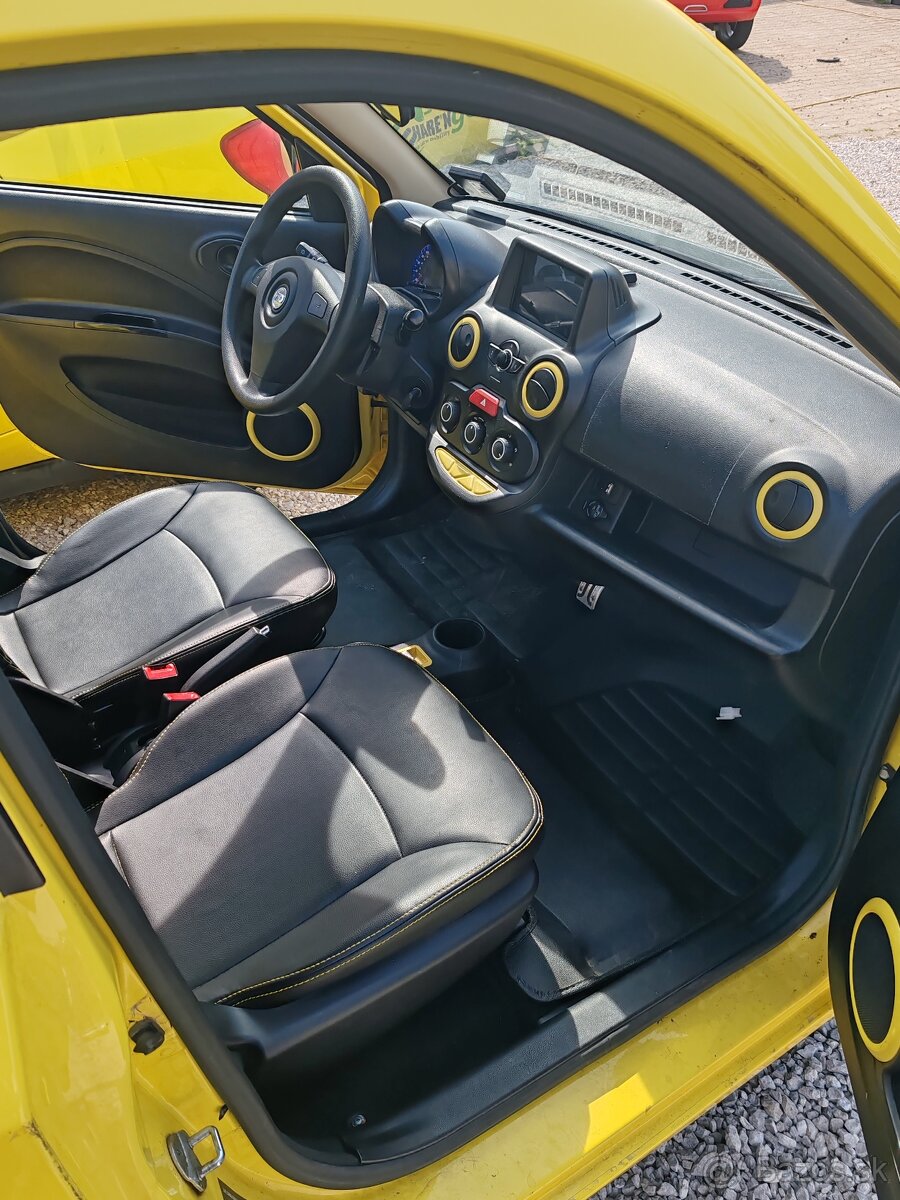 Elektromobil Zhidou - 2