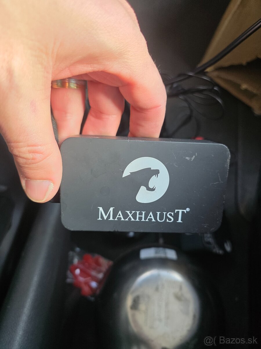 Zvuk vyfuka Maxhaust Active Sound System. - 2