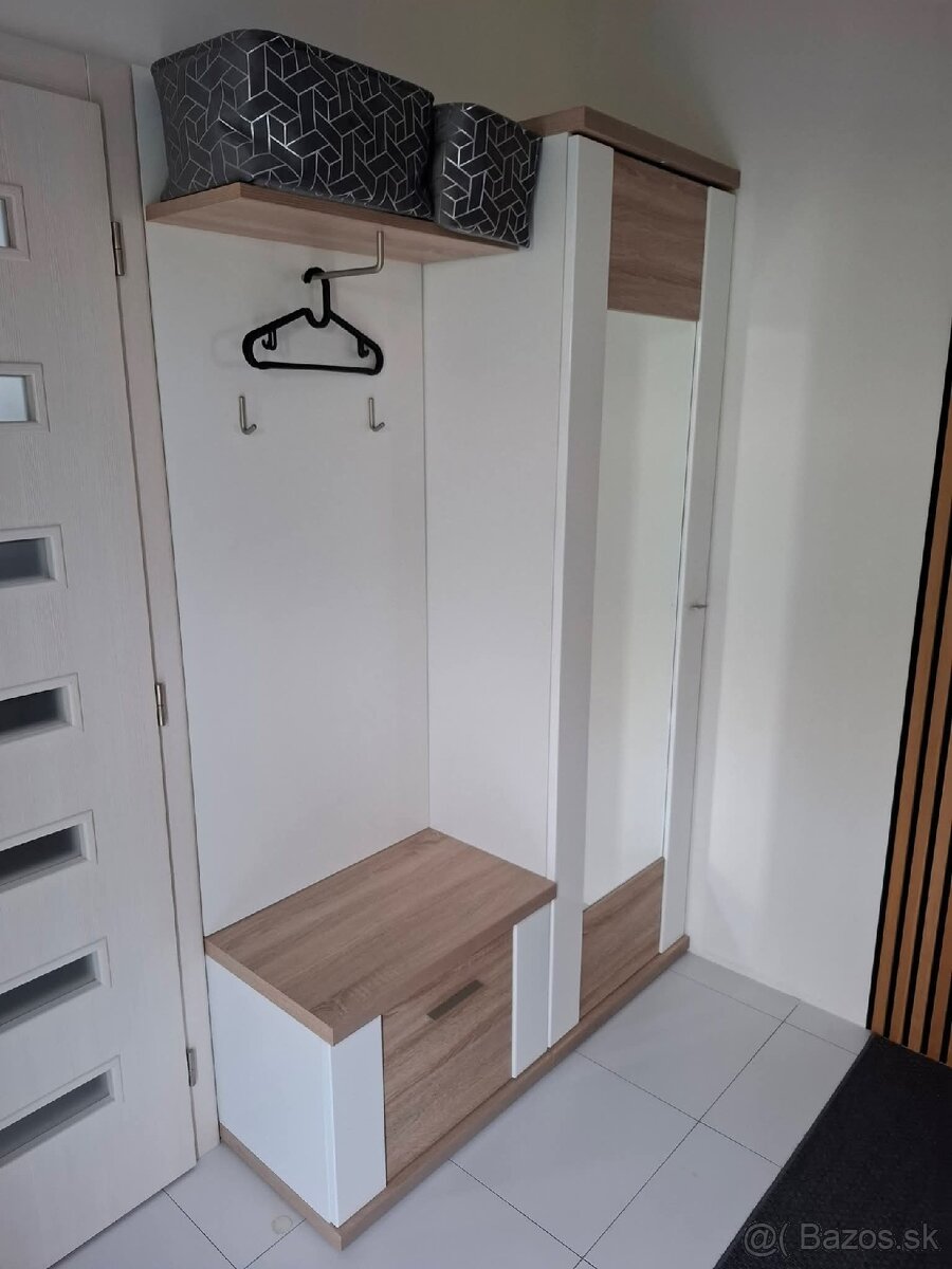 Predsieňová zostava - 2