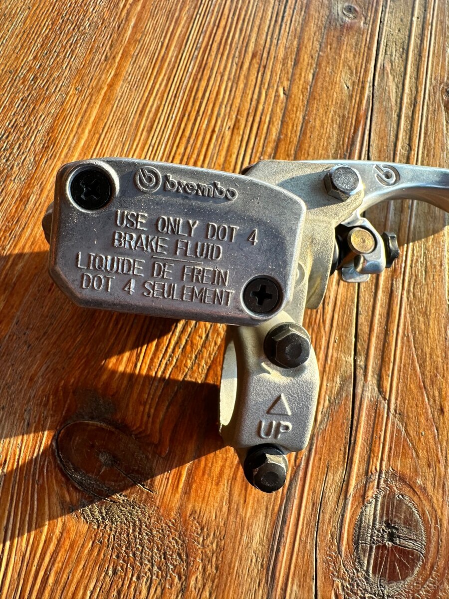 Predná brzda , páčka , brembo - 2