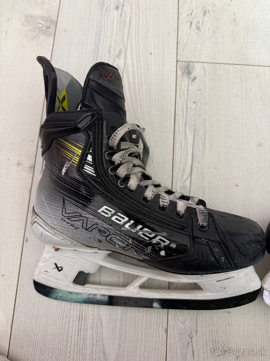 KORČULE BAUER HYPERLITE 2 VEĽKOSŤ 5,5 fit 1 - 2