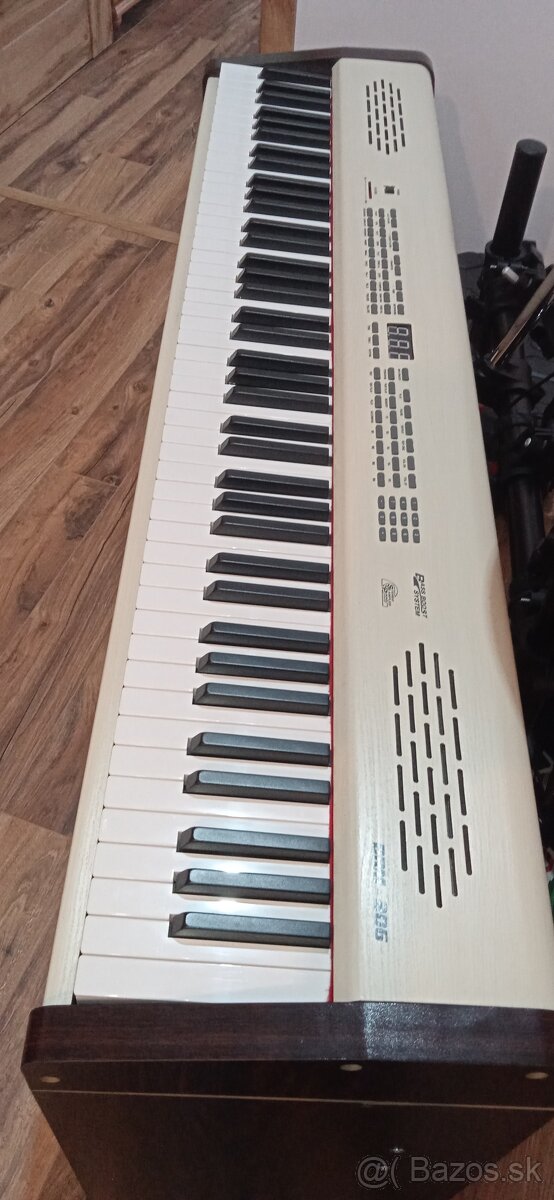 Digitálne piano s kladivkovou mechanikou - 88 kláves - 2