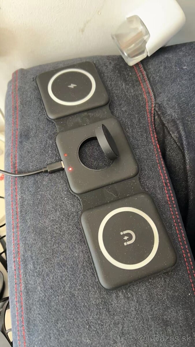 3v1 bezdrôtová nabíjačka – čierna, iPhone/Apple Watch - 2