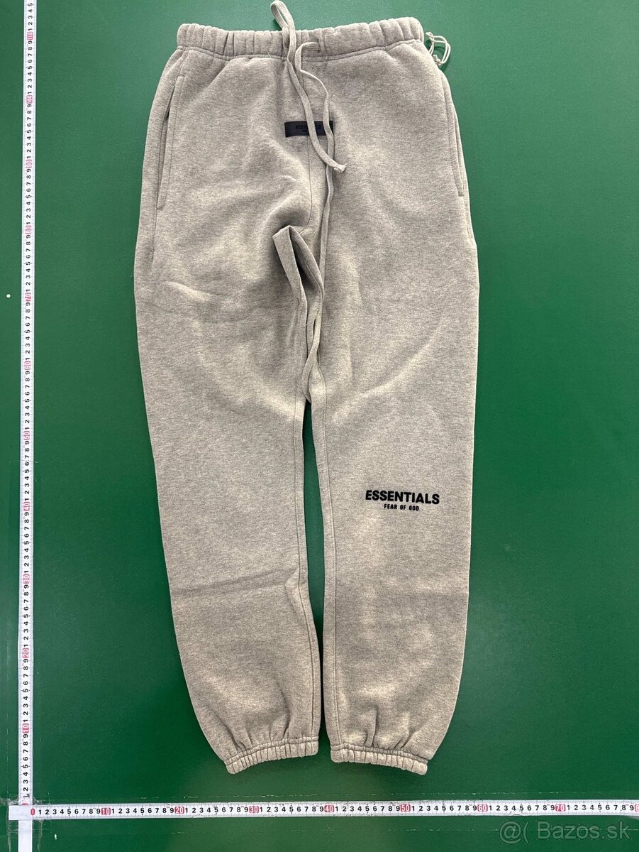 Essentials Teplaky - 2