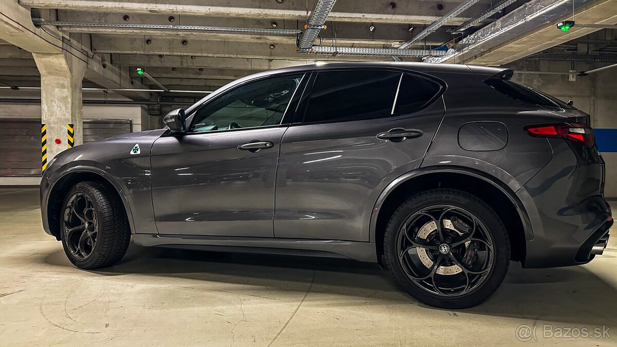 Alfa Romeo Stelvio QV - 2
