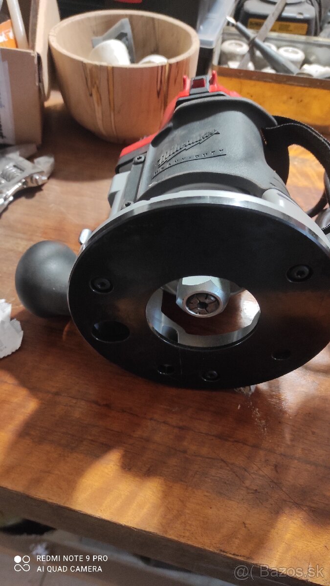 Milwaukee spodná fréza 12 mm - 2