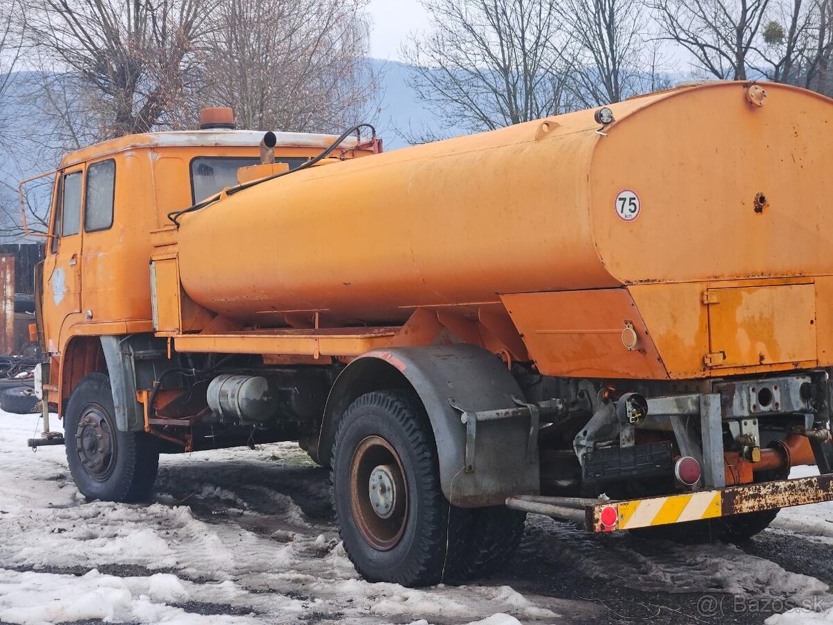 Liaz Karosa Cisterna - 2