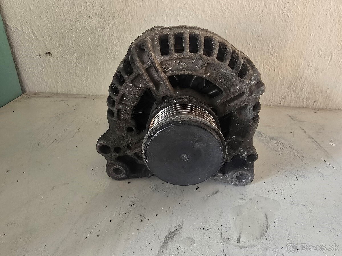Alternátor VW 2.0 TDi 06F903023F - 2