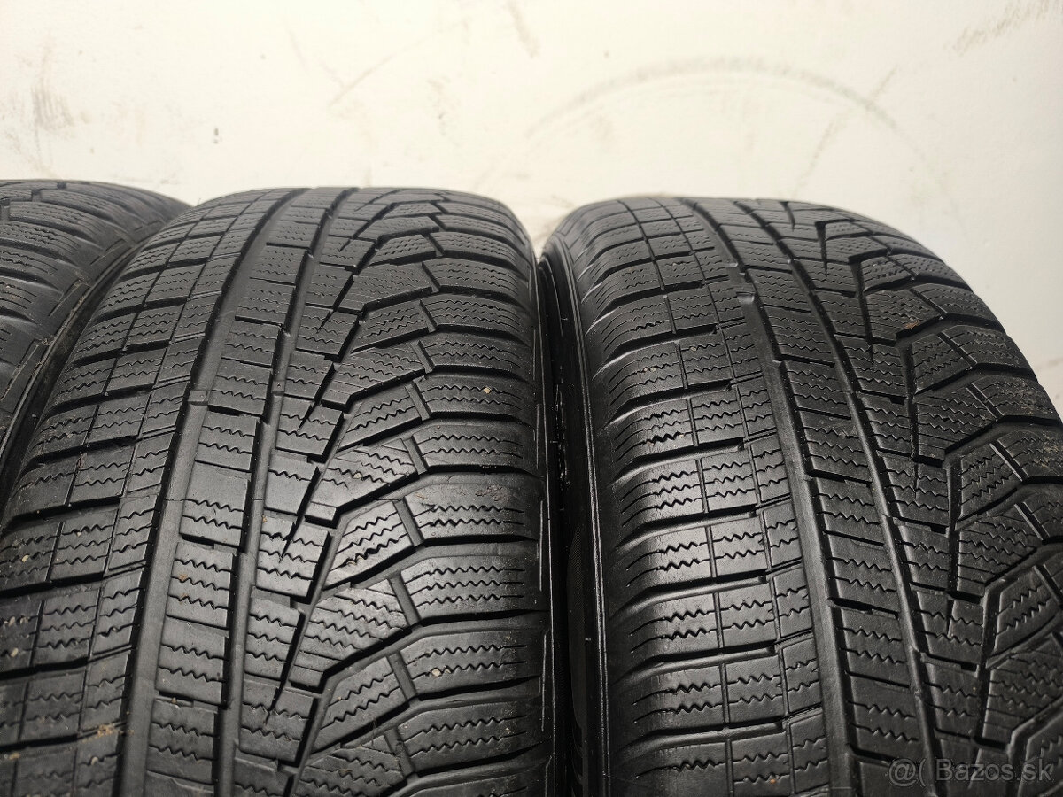 225/60 R17 Zimné pneumatiky Hankook Winter Icept Evo 4 kusy - 2