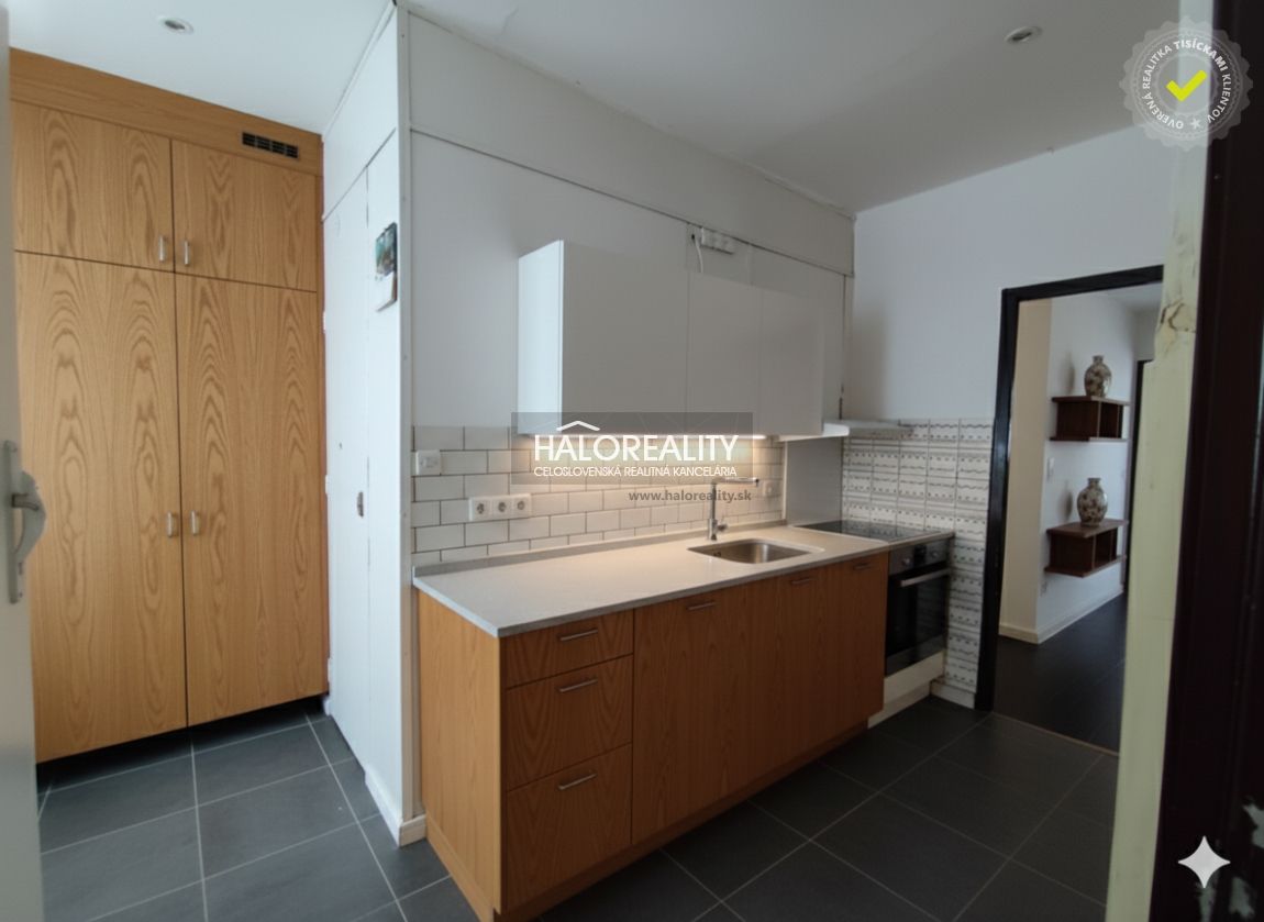 HALO reality - Predaj, trojizbový byt Žiar nad Hronom, Vanso - 2