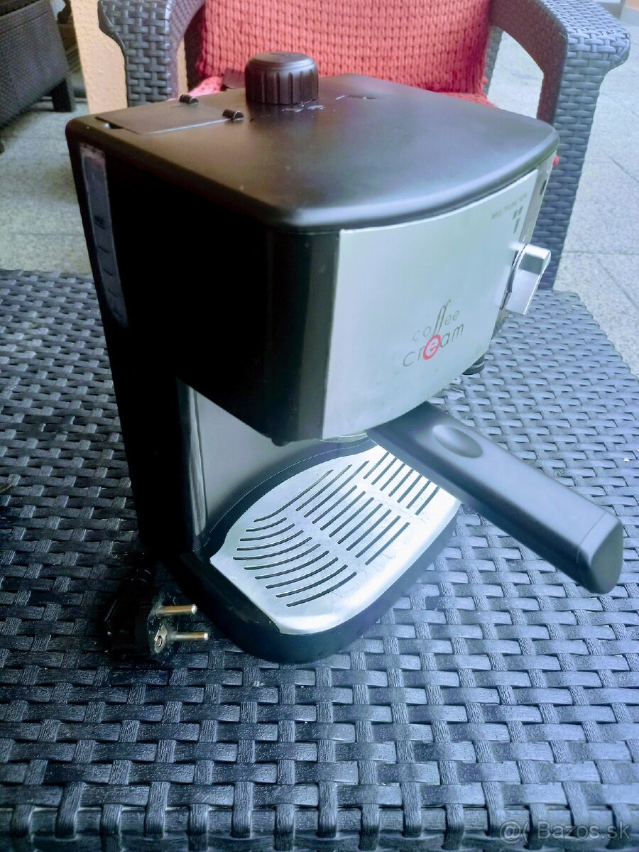 Kávovar -Pákový - 2