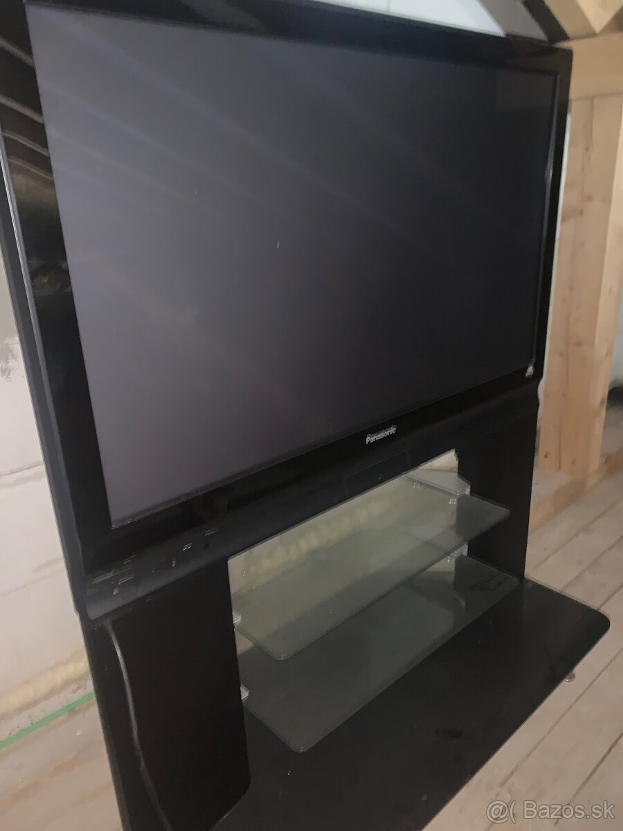 TV PLAZMA PANASONIC so stojanom s uhlopriečkou 106cm - 2